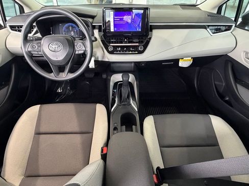 Used 2026 Toyota Corolla LE FWD image 31