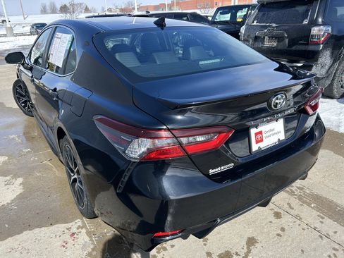 Certified 2024 Toyota Camry SE image 4