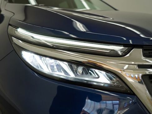 Used 2023 Chevrolet Equinox LT image 74