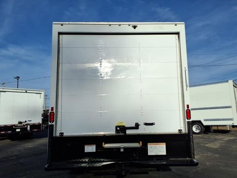 Used 2021 GMC Savana 3500 Extended w/ Power Convenience Package image 4