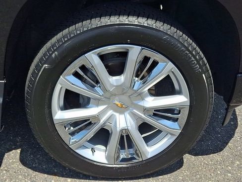 Certified 2026 Chevrolet Silverado 1500 High Country w/ High Country Premium Package AWD/4WD image 8
