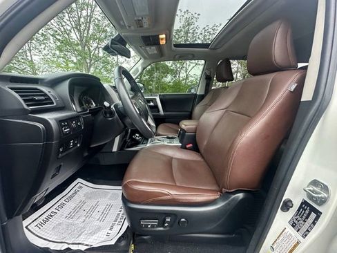 Used 2022 Toyota 4Runner Limited AWD/4WD image 26
