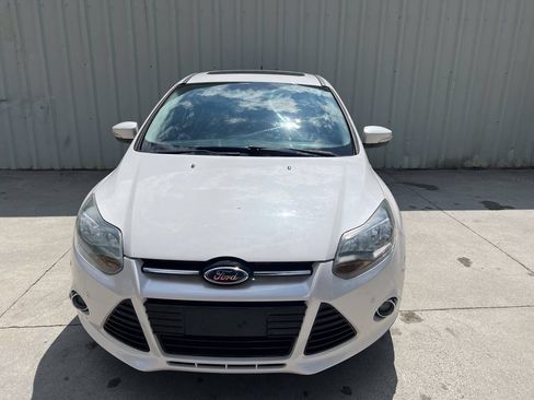 Used 2013 Ford Focus Titanium w/ Titanium Handling Pkg FWD image 8
