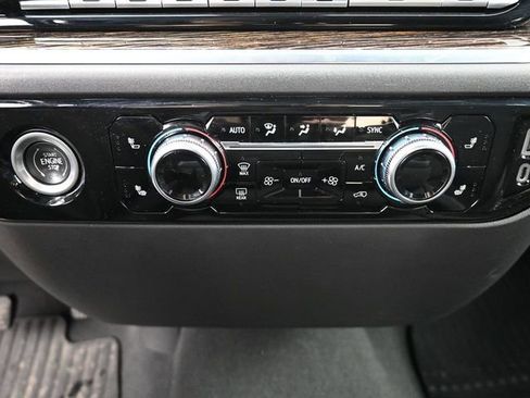 Used 2022 GMC Sierra 1500 Elevation image 19