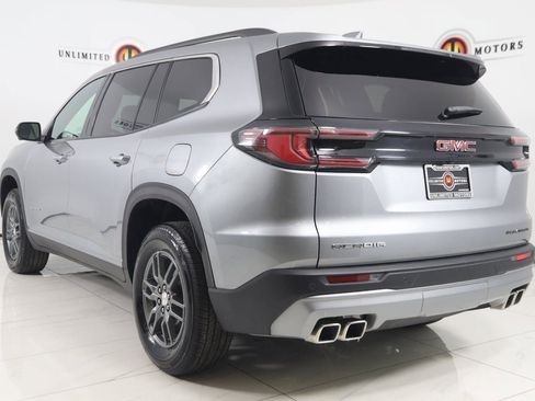 Used 2025 GMC Acadia Elevation image 4