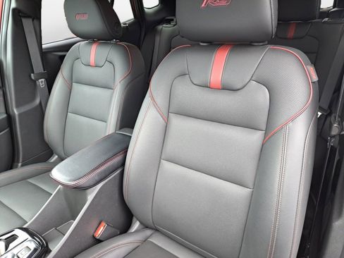 Certified 2024 Chevrolet Trax RS w/ Driver Confidence Package image 11