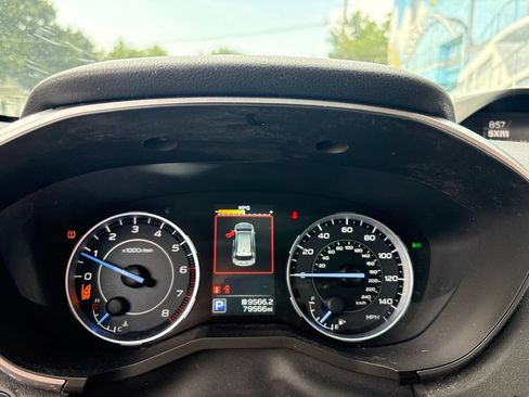 Used 2021 Subaru Ascent Limited w/ Technology Package AWD/4WD image 16