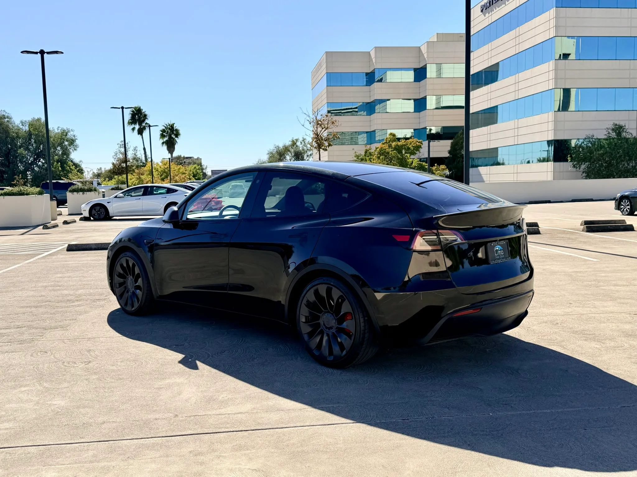 Used 2023 Tesla Model Y Long Range AWD/4WD image 12