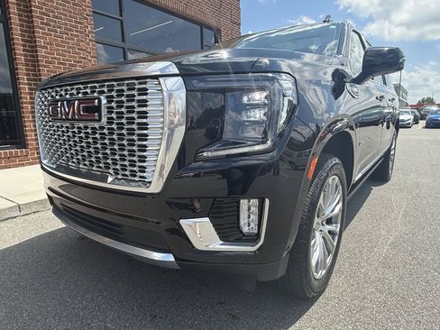 Used 2023 GMC Yukon XL Denali w/ Denali Reserve Package AWD/4WD image 34