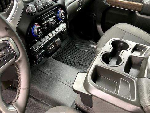 Used 2023 Chevrolet Silverado 2500 LT w/ Convenience Package image 17