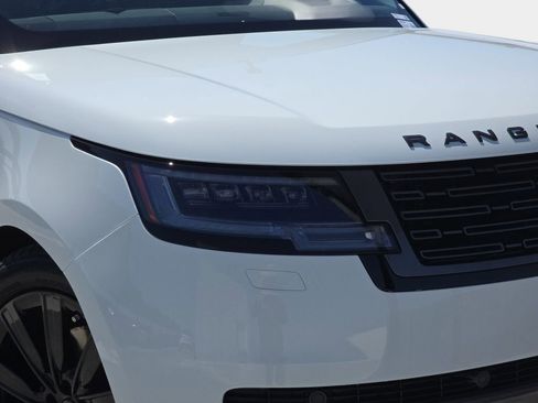 New 2026 Land Rover Range Rover Long Wheelbase SE AWD/4WD image 34
