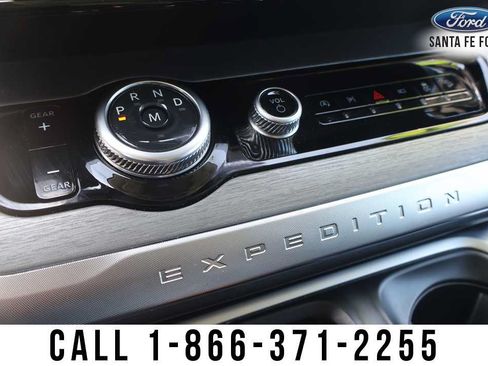 Used 2025 Ford Expedition Platinum AWD/4WD image 46