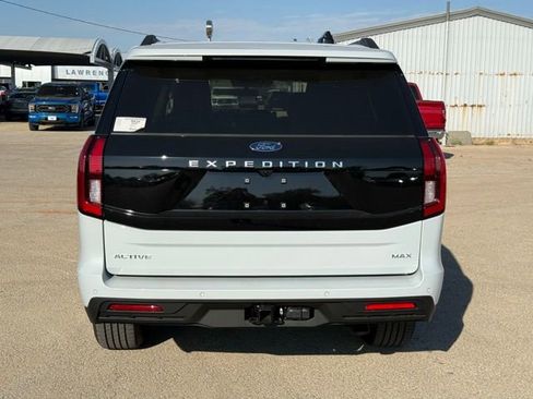 New 2025 Ford Expedition Max Active image 7