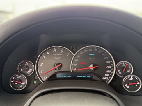 Used 2007 Chevrolet Corvette Coupe w/ Preferred Equipment Group image 12