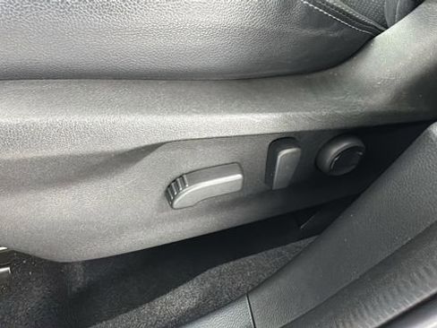 Certified 2023 Subaru Forester Limited image 13