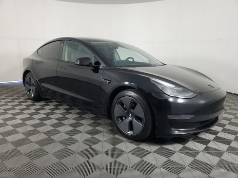 Used 2021 Tesla Model 3 Long Range AWD/4WD image 2