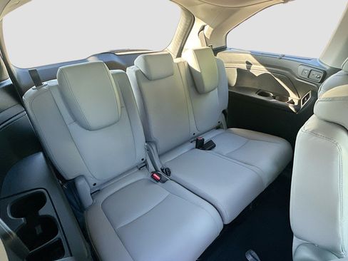 Used 2023 Honda Odyssey Touring image 30