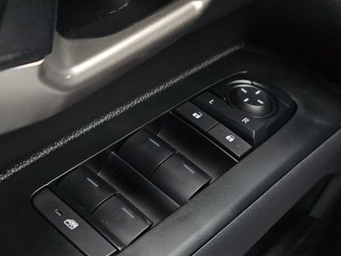 Certified 2025 Toyota Tacoma TRD Sport AWD/4WD image 25