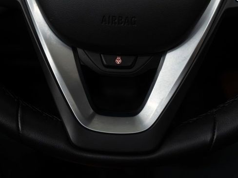 Used 2025 BMW X4 xDrive30i image 32