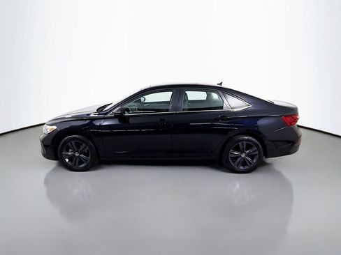 Certified 2023 Volkswagen Jetta SE w/ Panoramic Sunroof Package FWD image 2