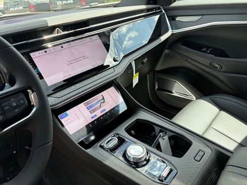 New 2025 Jeep Wagoneer S Limited w/ Comfort Package image 20