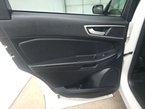 Used 2024 Ford Edge SEL w/ Convenience Package AWD/4WD image 12