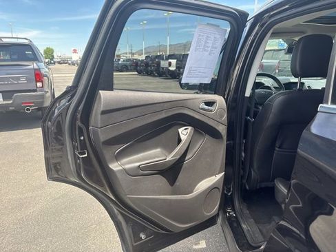 Used 2019 Ford Escape Titanium AWD/4WD image 18