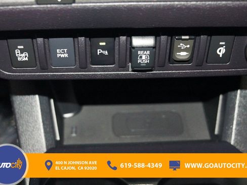 Used 2019 Toyota Tacoma TRD Sport image 25