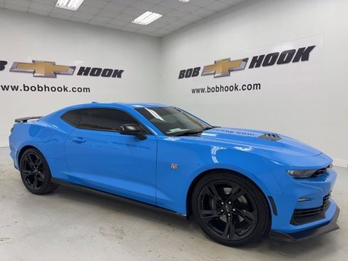 Used 2022 Chevrolet Camaro SS image 3