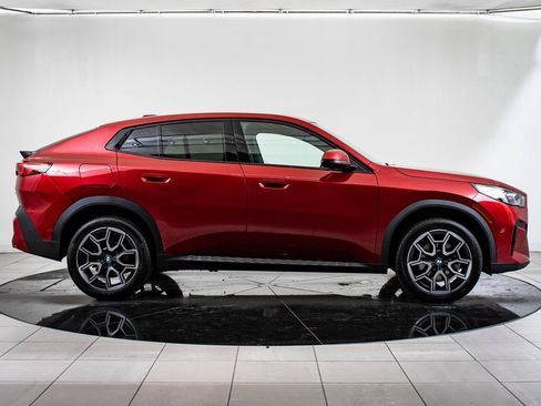 Certified 2025 BMW X2 xDrive28i image 6