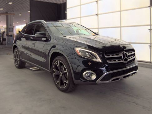 Used 2019 Mercedes-Benz GLA 250 w/ Convenience Package image 2