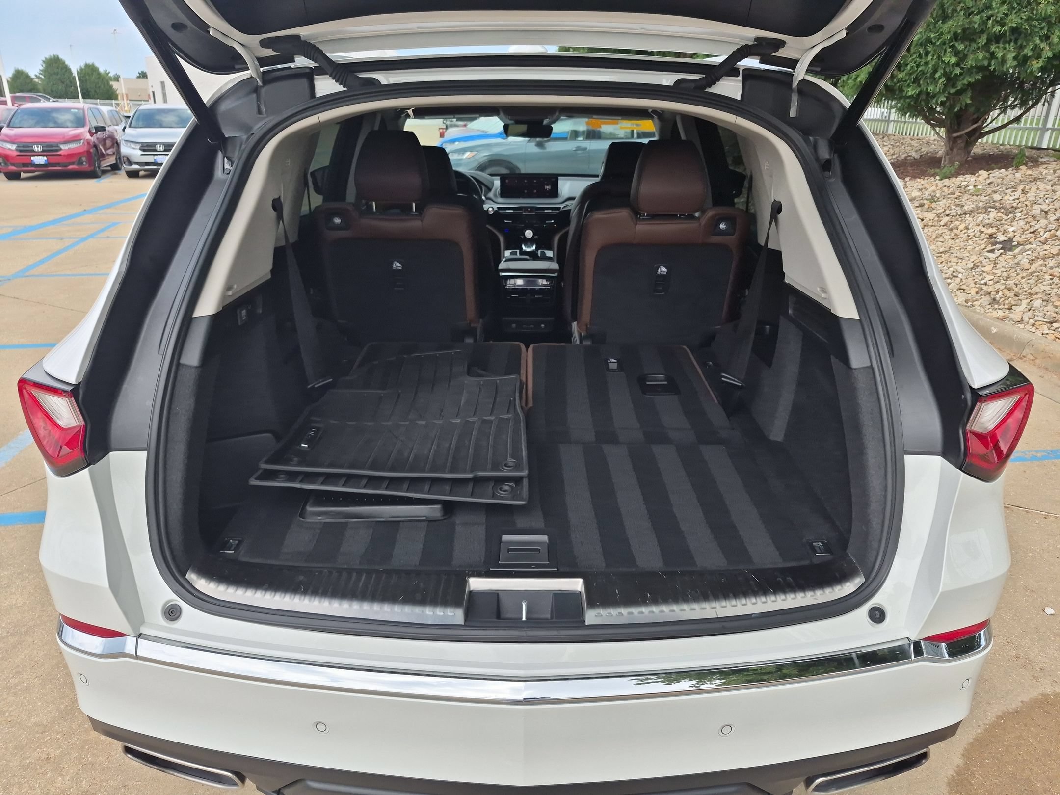 Used 2024 Acura MDX w/ Advance Package AWD/4WD image 28