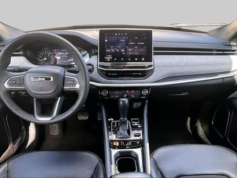 Used 2024 Jeep Compass Latitude AWD/4WD image 15