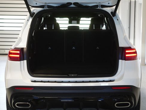 Certified 2026 Mercedes-Benz GLB 250 4MATIC image 31