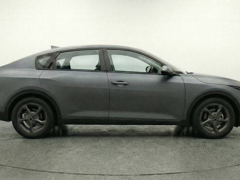 Used 2025 Kia K4 FWD image 11