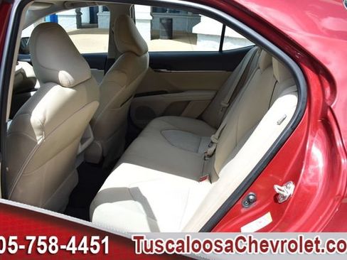 Used 2019 Toyota Camry LE FWD image 20