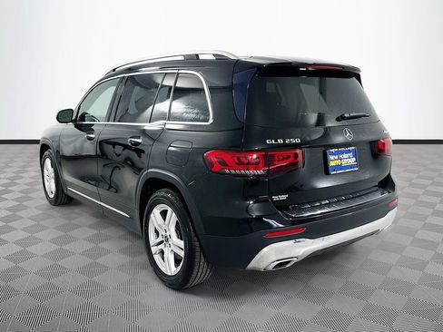 Used 2021 Mercedes-Benz GLB 250 4MATIC image 8