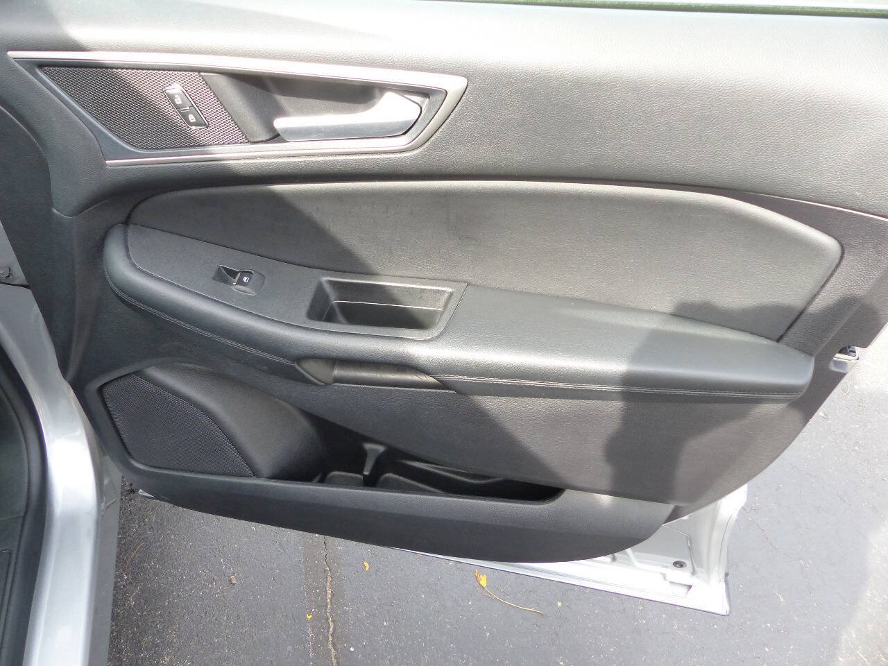 Used 2021 Ford Edge SEL w/ Convenience Package AWD/4WD image 27