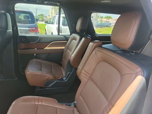 Certified 2023 Lincoln Navigator L Reserve RWD image 11