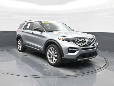 Used 2022 Ford Explorer Platinum w/ Technology Package image 1