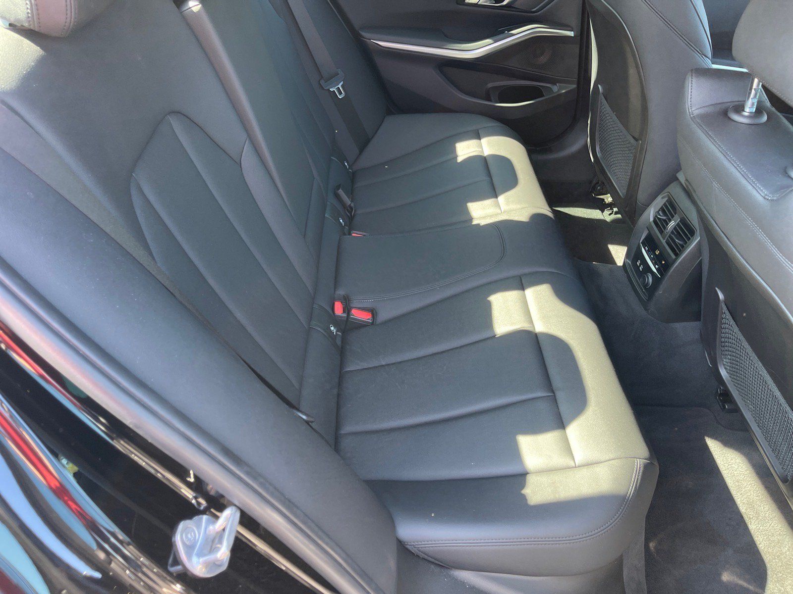 Used 2019 BMW 330i Sedan w/ Convenience Package RWD image 18