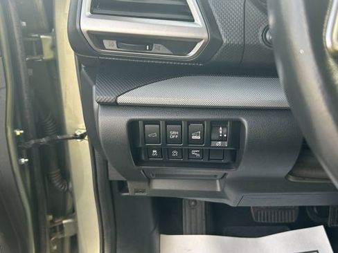 Used 2020 Subaru Forester Limited image 23