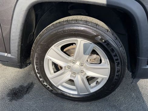 Used 2022 Jeep Compass Latitude image 44