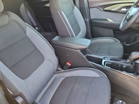 Used 2023 Chevrolet TrailBlazer LT image 16