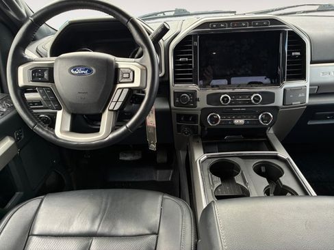 Used 2022 Ford F250 Lariat w/ Black Appearance Package image 15