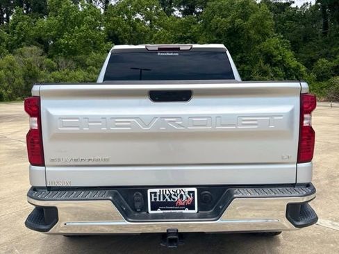Used 2021 Chevrolet Silverado 1500 LT AWD/4WD image 3