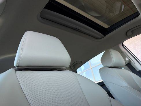 Used 2023 Honda Accord EX-L image 18
