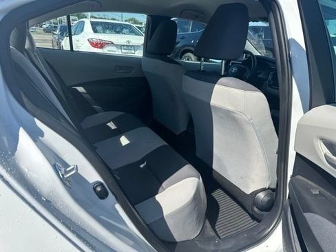 Used 2025 Toyota Corolla LE w/ LE Premium Package FWD image 18