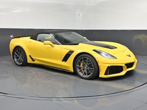 Used 2017 Chevrolet Corvette Z06 RWD image 1