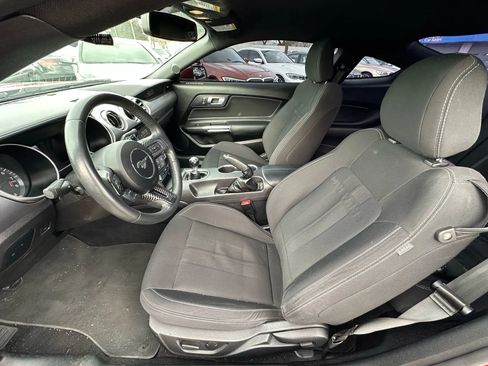 Used 2020 Ford Mustang GT image 11